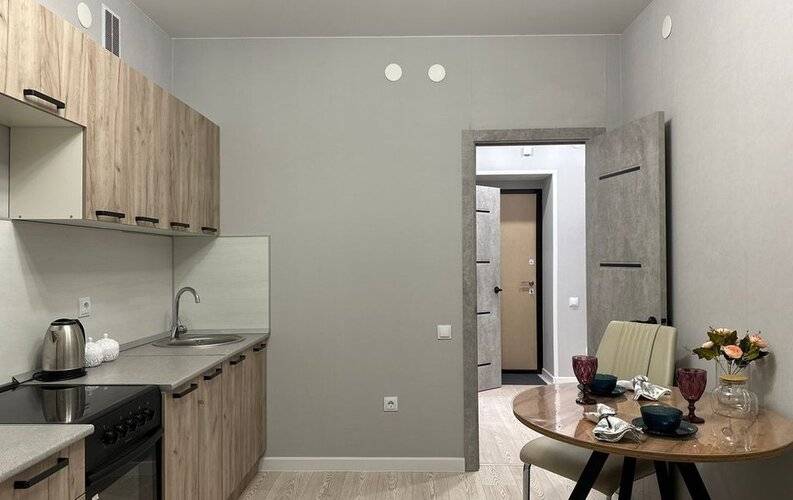 Compass (Компасс) На Улице Кармацкого 11