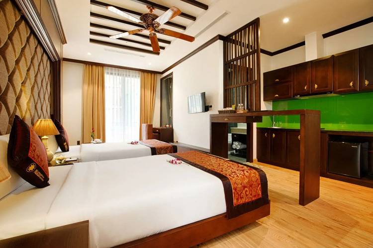 Palazzo Luxury Hotel