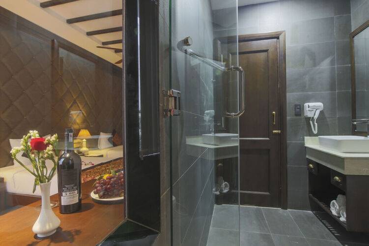 Palazzo Luxury Hotel