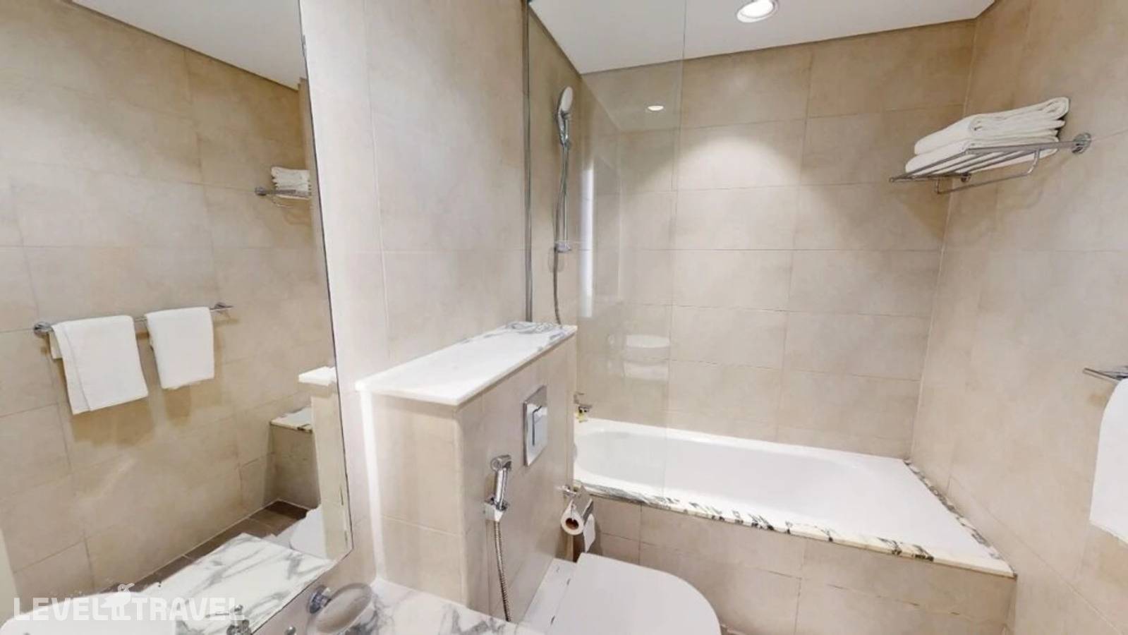 фотографии отеля Whitesage - Bright And Spacious Apartment With Sea Views в ОАЭ(Бизнес Бей) - фото №5