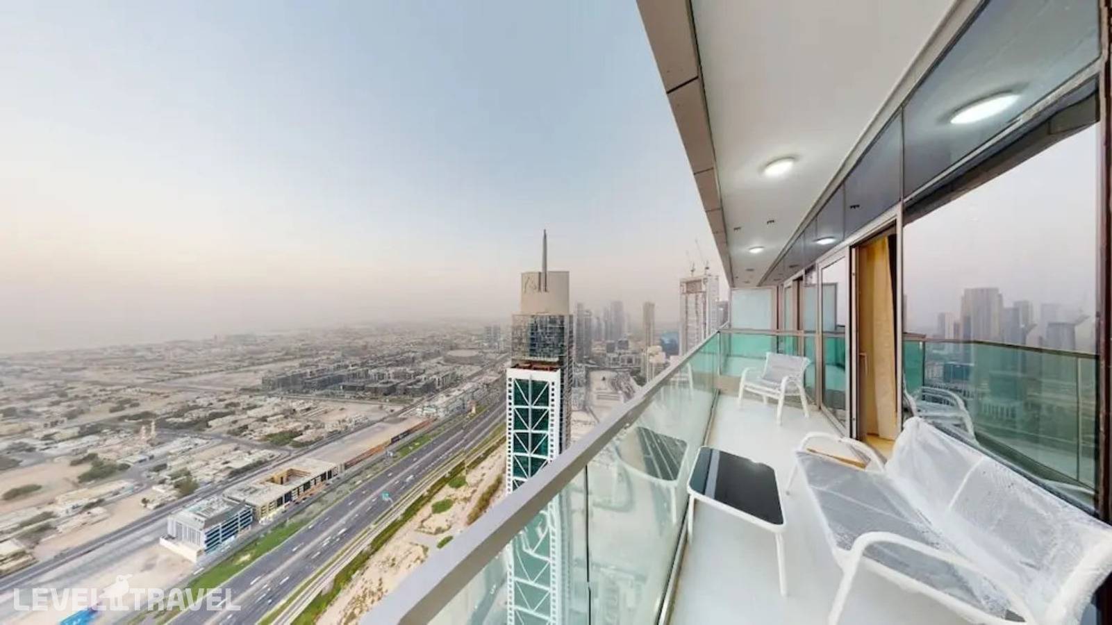 фотографии отеля Whitesage - Bright And Spacious Apartment With Sea Views в ОАЭ(Бизнес Бей) - фото №1