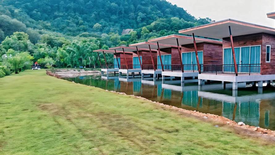 Amantra Lake View Resort