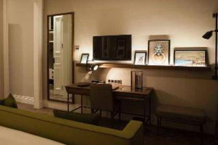 The House Hotel Karakoy