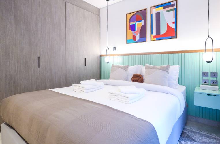 Elite Lux Holiday Homes - Elegant 2br Suite In Business Bay