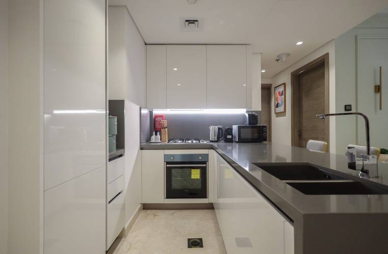 Elite Lux Holiday Homes - Elegant 2br Suite In Business Bay