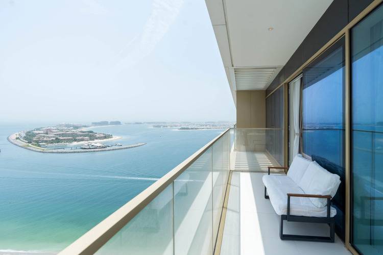 Keyrock Sea View Stay