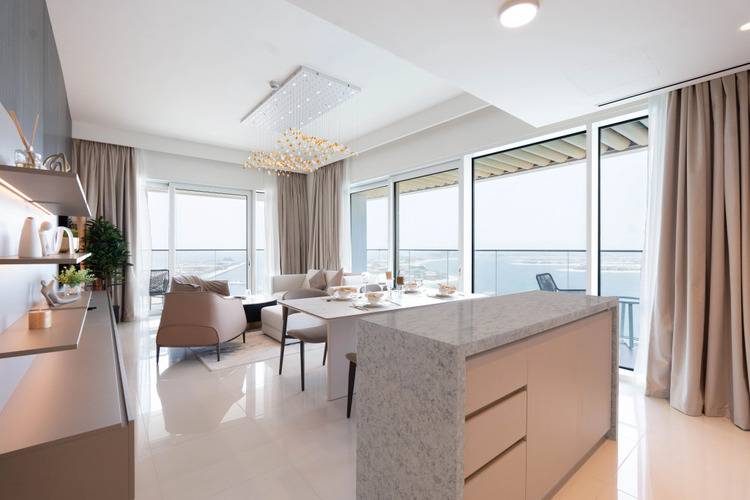 Keyrock Sea & Palm Views