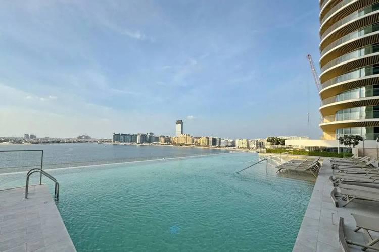 Keyrock Palm View Pool & Gym Access