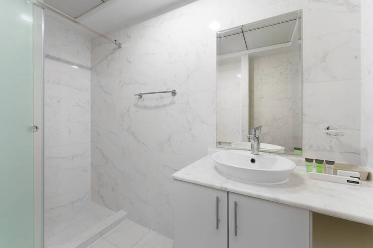 Unique & Stylish High Floor Close To Marine Club