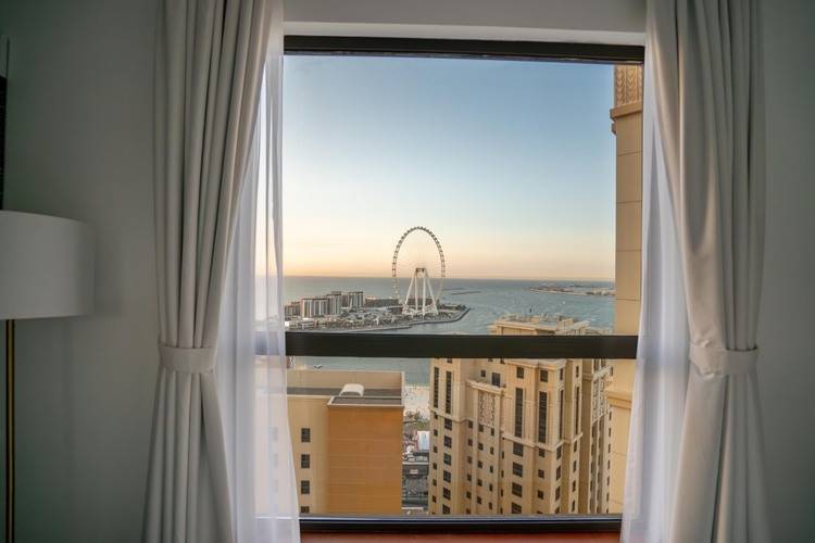 Gma Amwaj 2br Sea View High Floor