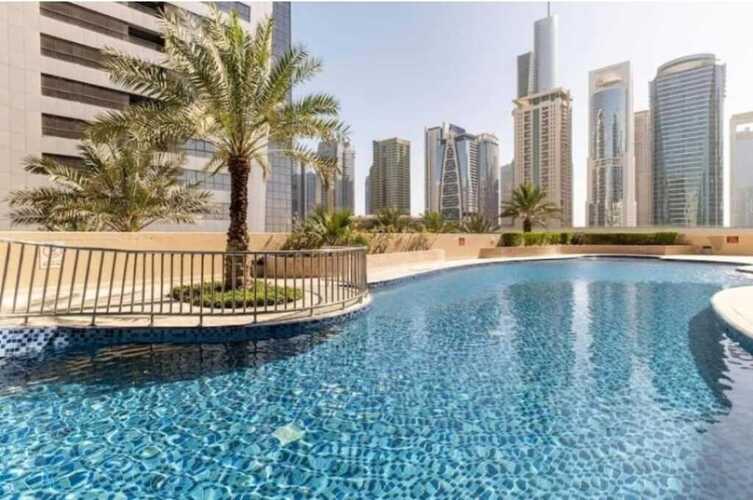 Luxury 1 Bedroom On Marina Walk