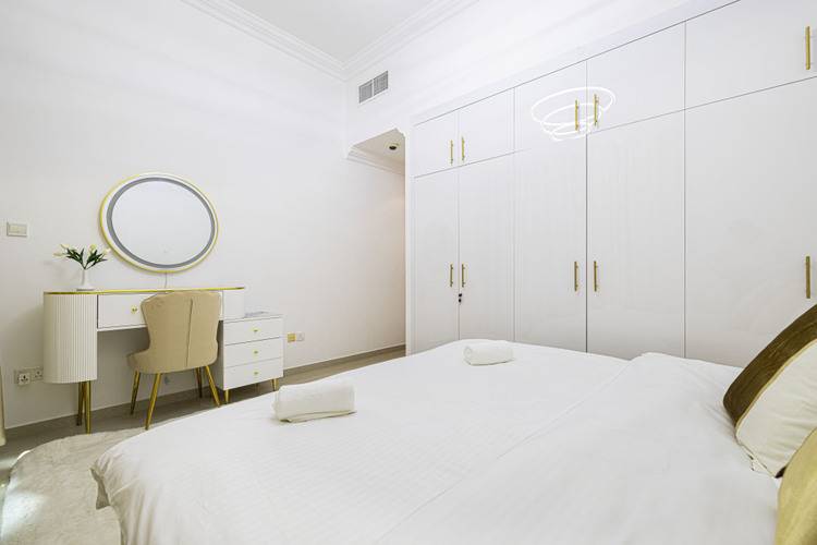 Luxury 1 Bedroom On Marina Walk