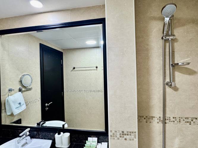 Cosmos Living Majestic Studio Gcv2