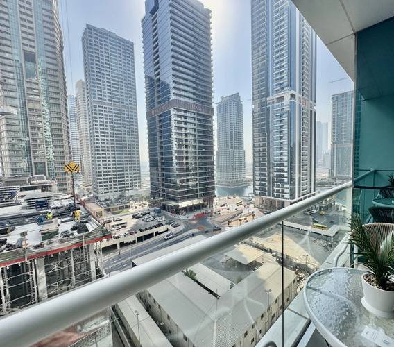 Cosmos Living Majestic Studio Gcv2