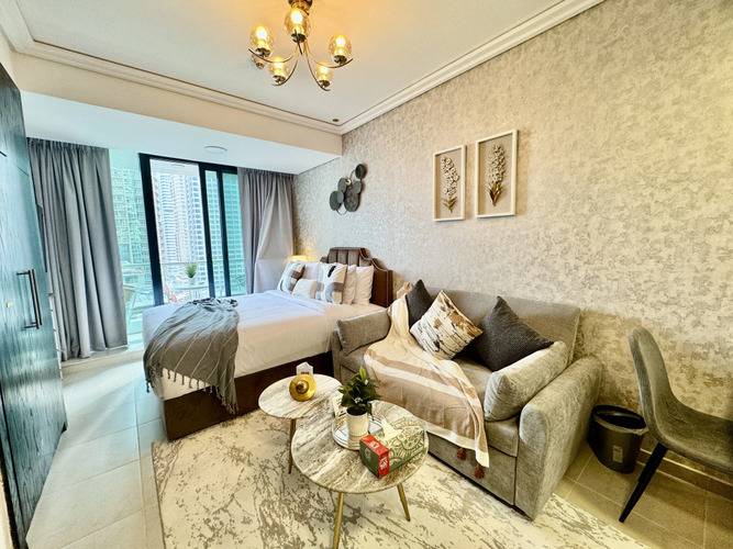 Cosmos Living Majestic Studio Gcv2