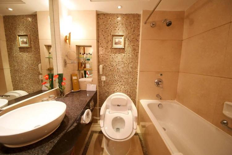 China Mayors Plaza Hotel