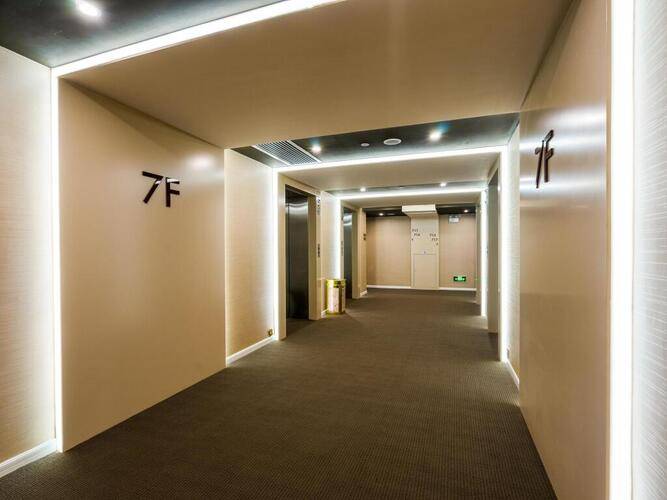 China Mayors Plaza Hotel