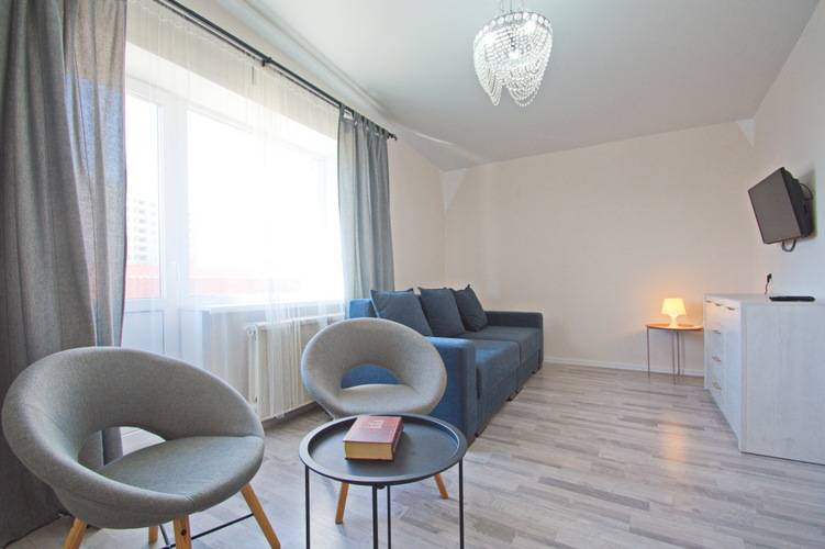 Апартаменты На Хмельницкого 10