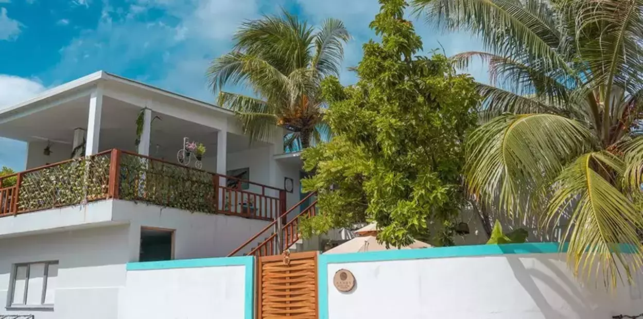 Sands Garden Thoddoo Guesthouse