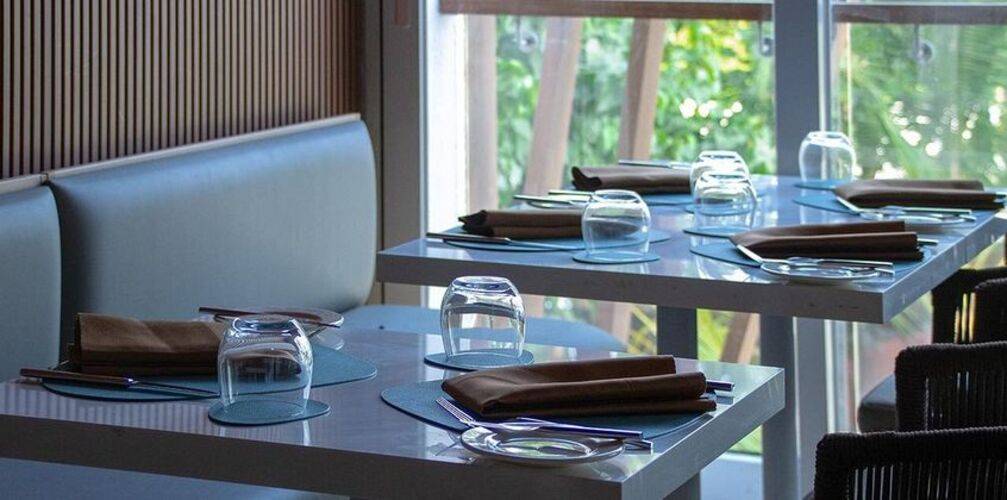 Stone Beach Club Dhiffushi Guesthouse