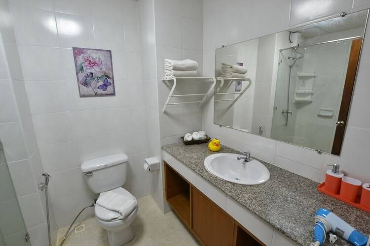 Condo Express View Talay 6