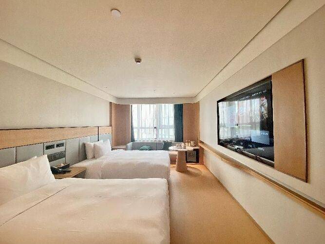 Ji Hotel Shanghai People's Square Fujian Middle Road