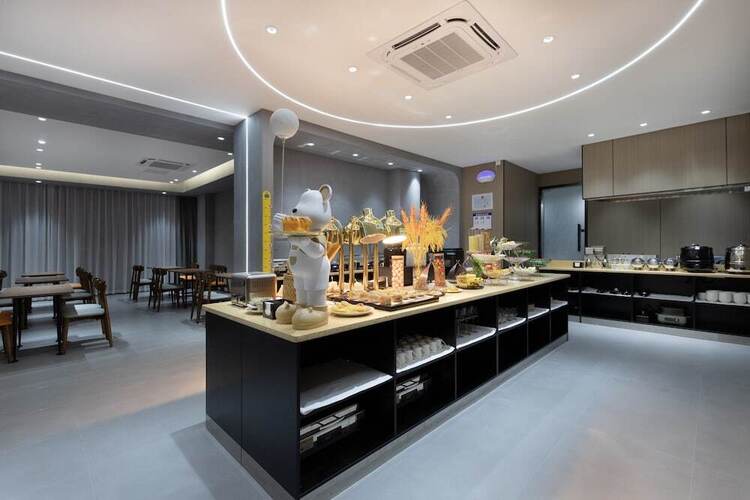 Guangzhou Yunjia Hotel