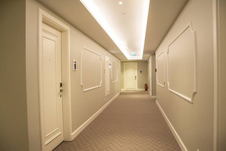 Renata Suites Hotel
