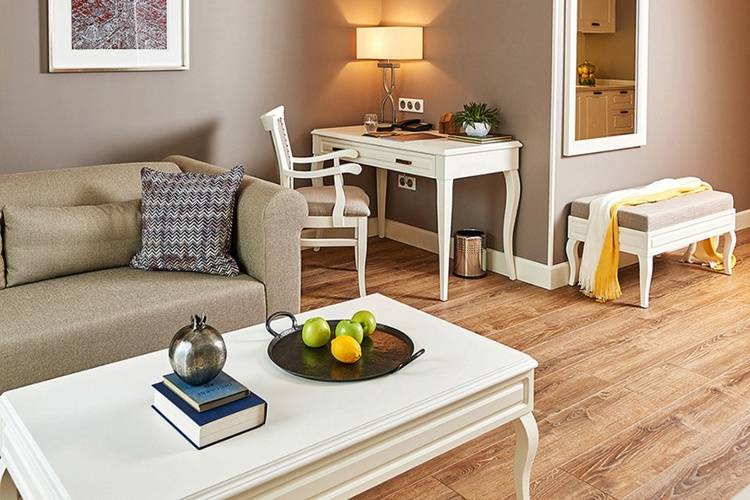 Renata Suites Hotel