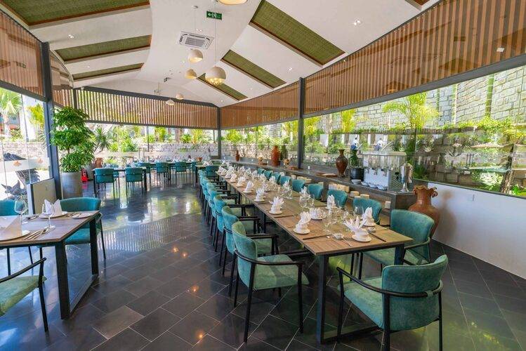 Pandora Sandhill Mui Ne & Beach Side Retreat Resort