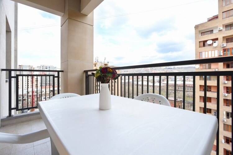 Апартаменты On Koghbatsi 16-114