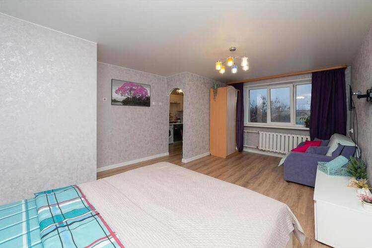 Compass (Компасс) На Улице Республики 174