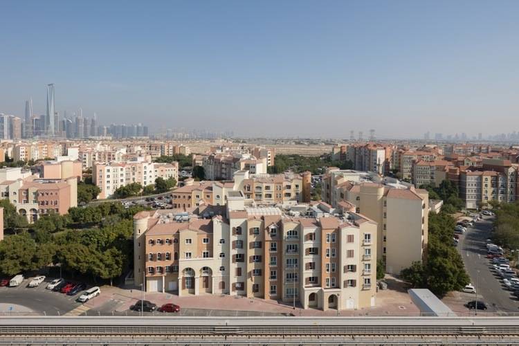 Spacious Studio Westwood