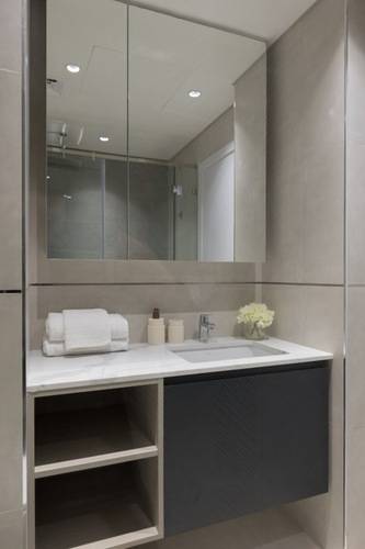 Spacious Studio Westwood