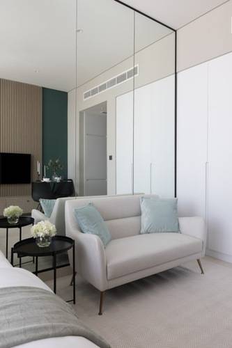 Spacious Studio Westwood