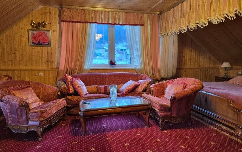 Golden House (Голден Хаус) Гостевой Дом