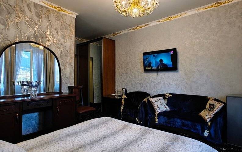 Golden House (Голден Хаус) Гостевой Дом