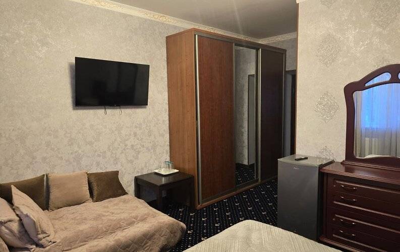 Golden House (Голден Хаус) Гостевой Дом