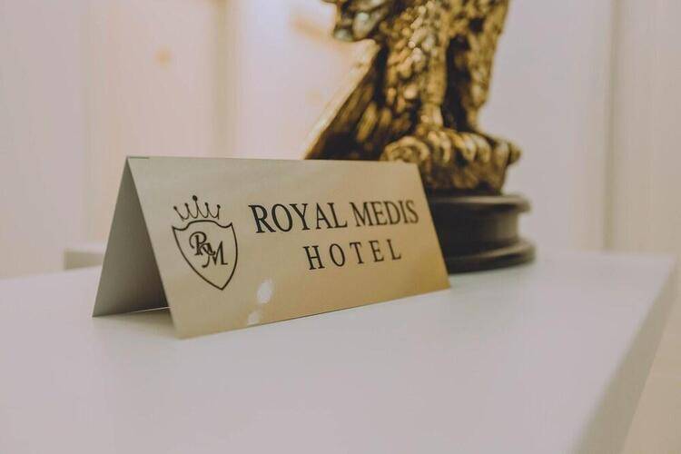 Royal Medis