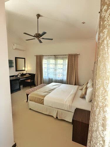 Silver Sands Hideaway