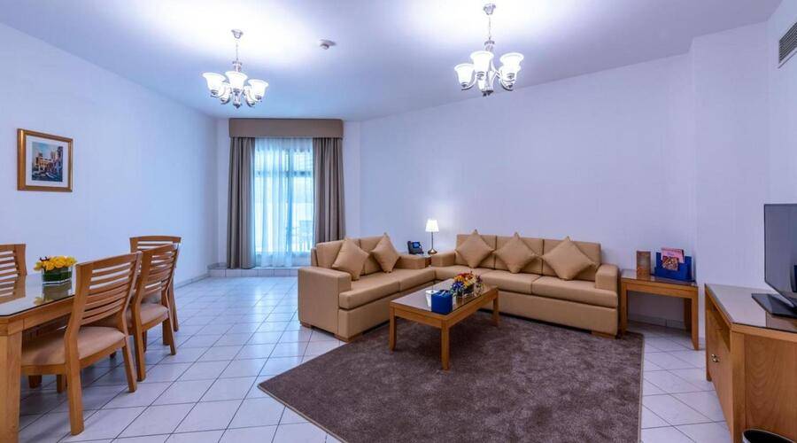 Roda Al Murooj Residences & Apartment