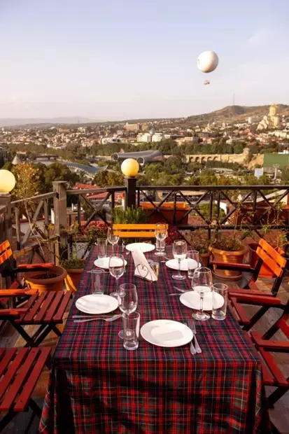 At Gomi 19 — фото 2