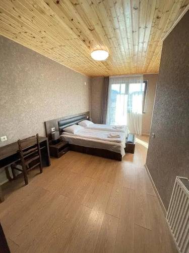 Elite House