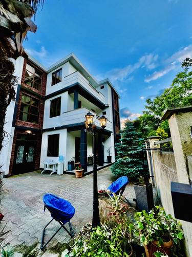Holiday House Green Gape Batumi