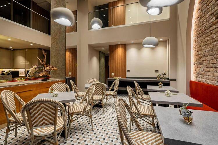 Erk Hotel