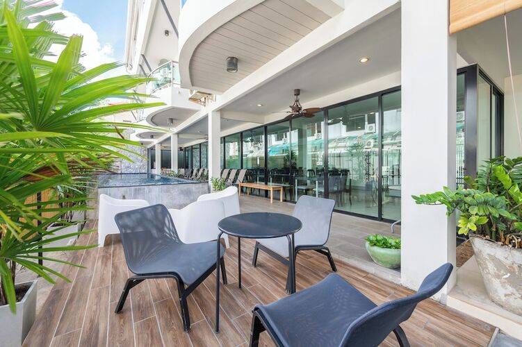 Kokotel Pattaya North Beach