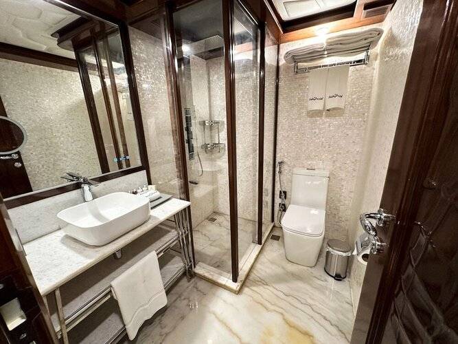 Orchid Overnight Superyacht