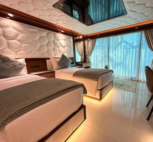 Orchid Overnight Superyacht
