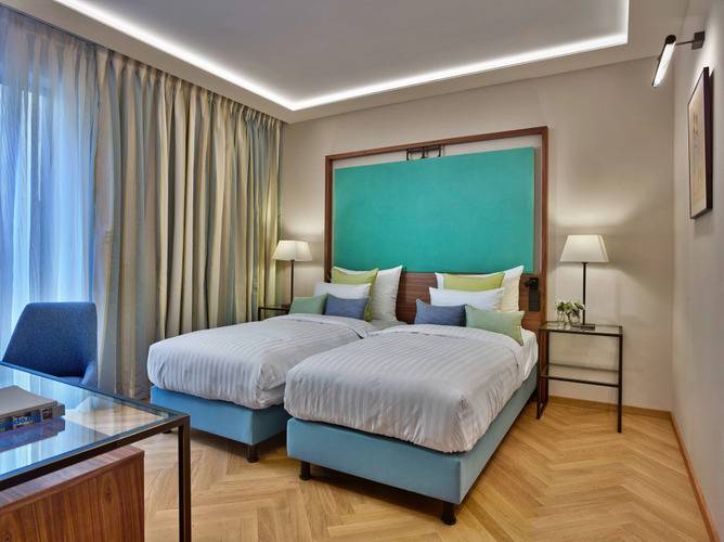 Est Grand Hotel Savoy