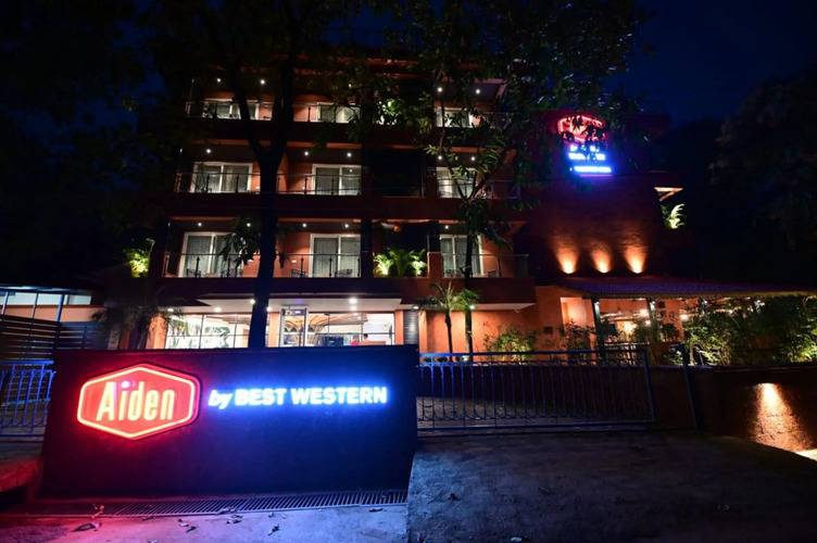 Golden Tulip Vagator